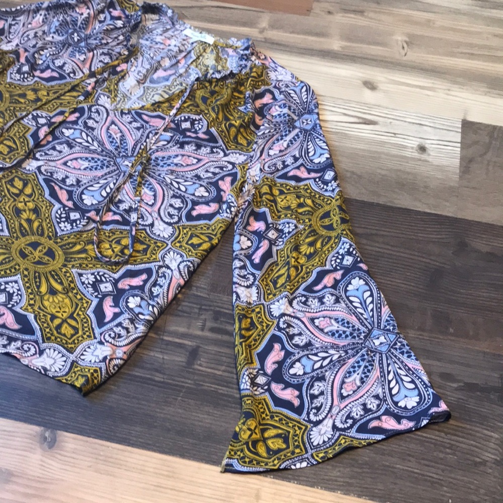 [2/15 or 4/25] Honey Belle • Floral Top